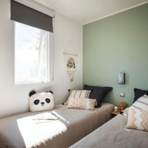 Stacaravan 6 personen - Huisje Emeraude 4/6 p 2 Ch 1 Sdb ***