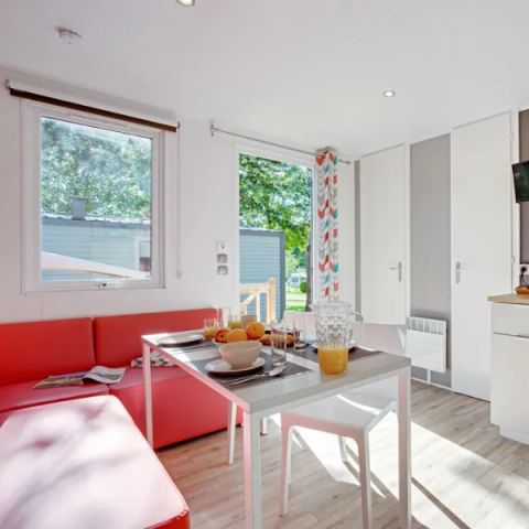 Mobilheim 6 Personen - Mobil Home Aqua 2 Zi 4/6Pers Terrasse Halboffen TV