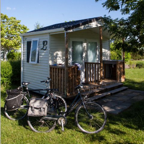 Kampeerplaats - Castel Suite : Luxe 180m² met eigen badkamer, 16A elektriciteit