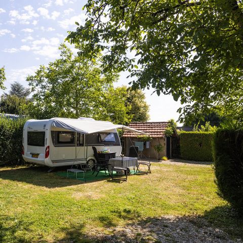 Kampeerplaats - Comfort: luxe 180m² met 16A elektriciteit