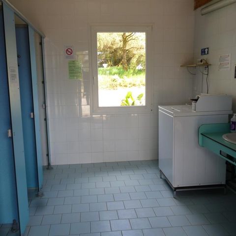 PLOT - without electricity (min. 120m²): tent, camper van or caravan + 1 car