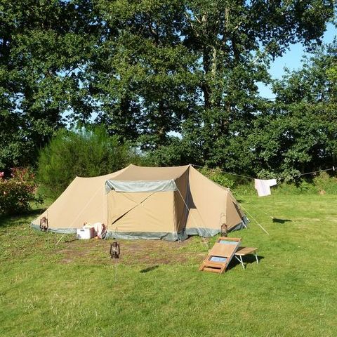 PLOT - without electricity (min. 120m²): tent, camper van or caravan + 1 car