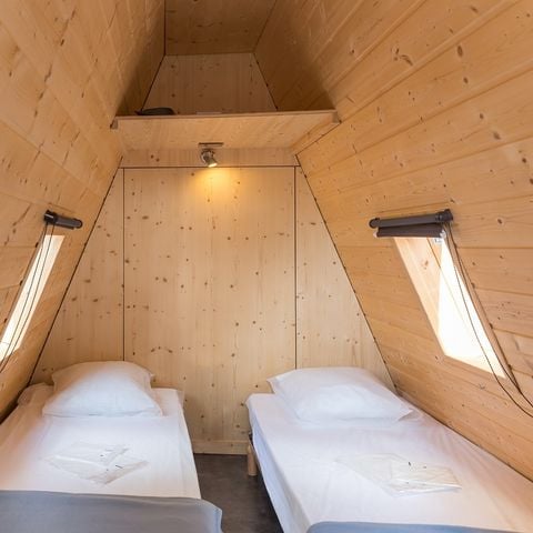 UNUSUAL ACCOMMODATION 2 people - CABADIENNE