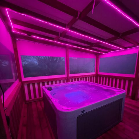 Mobilheim 6 Personen - Premium - 3 Schlafzimmer - 2 Bäder- Privates Spa