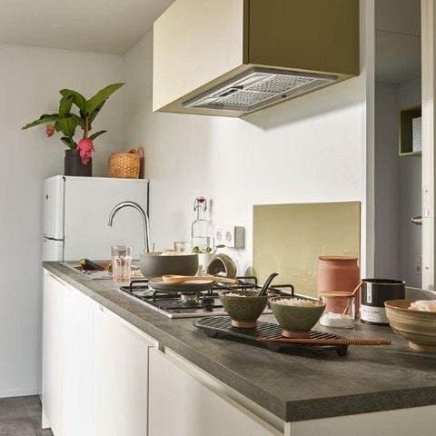 Mobilheim 6 personen - Confort Plus - 3 Zi - große halbüberdachte Terrasse