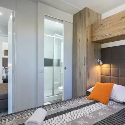 Stacaravan 6 personen - Premium 3 slaapkamers 2 badkamers Premium zone