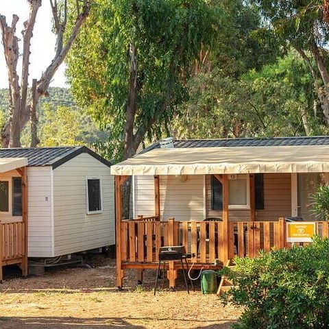 Stacaravan 4 personen - Mobile-home | Comfort | 2 Slaapkamers | 4 Pers. | Verhoogd terras | Airconditioning.