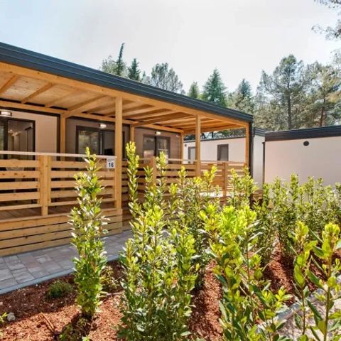 BUNGALOW 6 personnes - Mobile home 6 personnes - Comfort Plus 3 chambres et 2 salles de bain Salon
