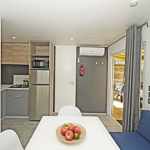 STACARAVAN 6 personen - Mobile-home | Premium | 3 slaapkamers | 6 pers. | Verhoogd terras | 2 badkamers | Airconditioning.