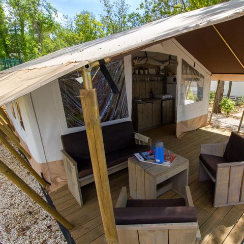 TIENDA DE LONA Y MADERA 4 personas - Bijela Uvala - Tienda safari + instalaciones sanitarias + aire acondicionado (5P)