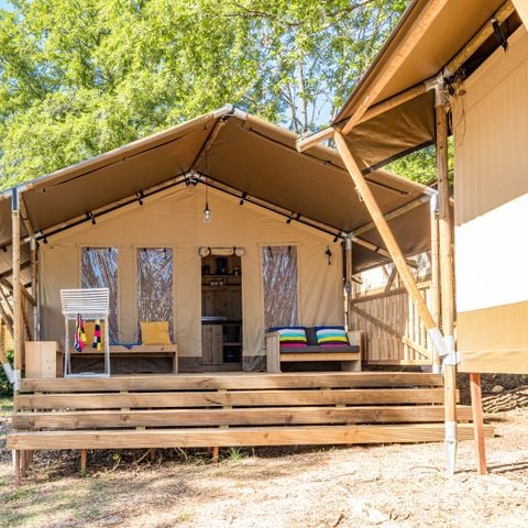 TIENDA DE LONA Y MADERA 4 personas - Bijela Uvala - Tienda safari + instalaciones sanitarias + aire acondicionado (6P)