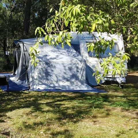 EMPLACEMENT - Forfait : EMPLACEMENT tentes, caravanes, camping cars