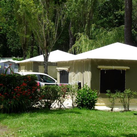Glamping tent 4 persons - Canvas bungalow - 16m² - 2 bedrooms - no sanitary facilities