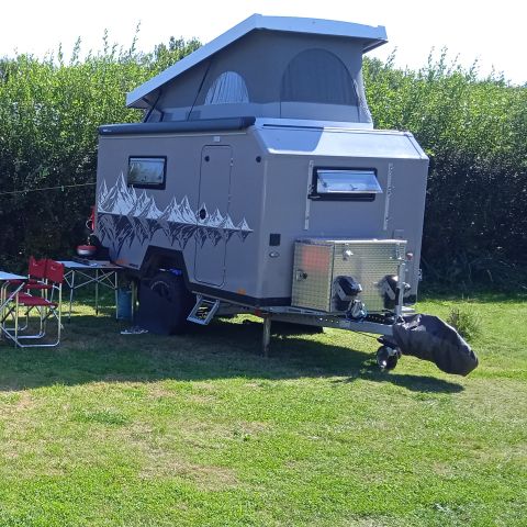 PARCELA - Parcela con coche