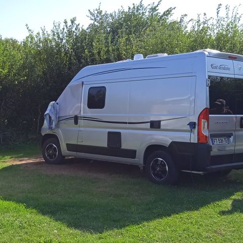 PLOT - Camping car or Van pitch