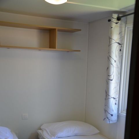 Stacaravan 8 personen - TV