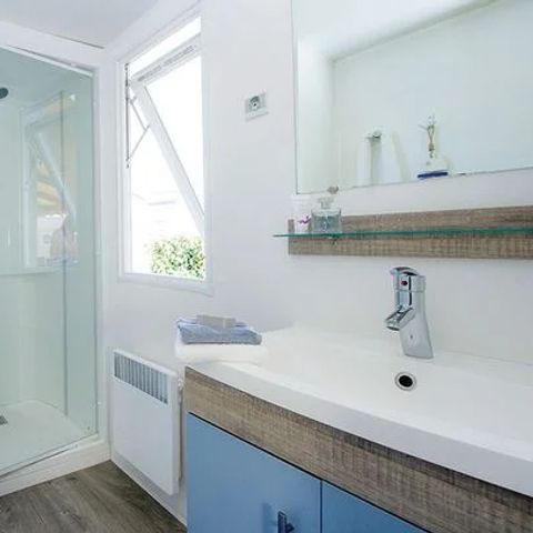 MOBILE HOME 6 people - Classic XL | 2 Bedrooms | 4/6 Pers. | Raised terrace | Air-con.