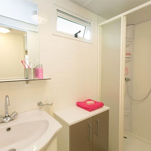 MOBILE HOME 6 people - Classic | 3 Bedrooms | 4/6 Pers. | Raised terrace | Air-con.