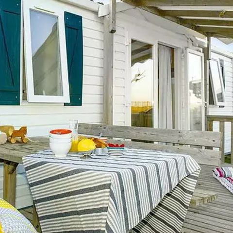 Bungalow 6 Personen - Mobilheim | Classic | 3 Schlafz. | 6 Pers. | Erhöhte Terrasse | Klima.