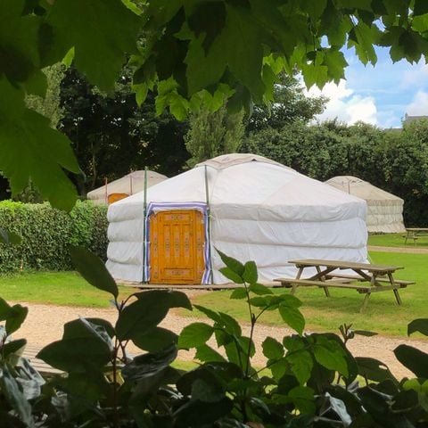 UNUSUAL ACCOMMODATION 4 people - without sanitary facilities