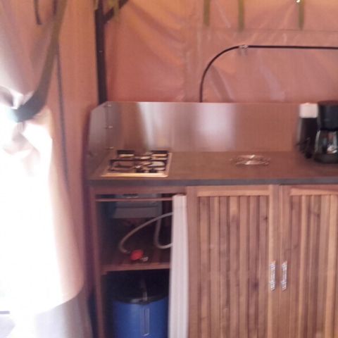 Bungalowzelt 4 Personen - Victoria Lodge (ohne Wasseranschluss)