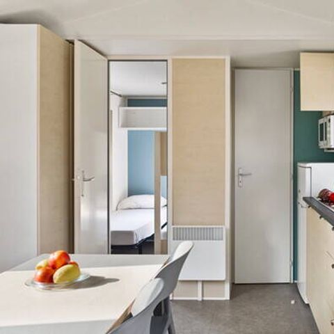 Mobilheim 4 Personen - Comfort | 2 Zi. | 4 Pers. | Erhöhte Terrasse | 2 Bäder | Klimaanlage