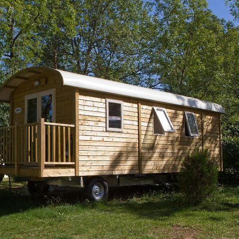 UNUSUAL ACCOMMODATION 4 people - Caravan