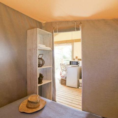 Tente en toile et en bois 5 personnes - CABANE PILOTIS