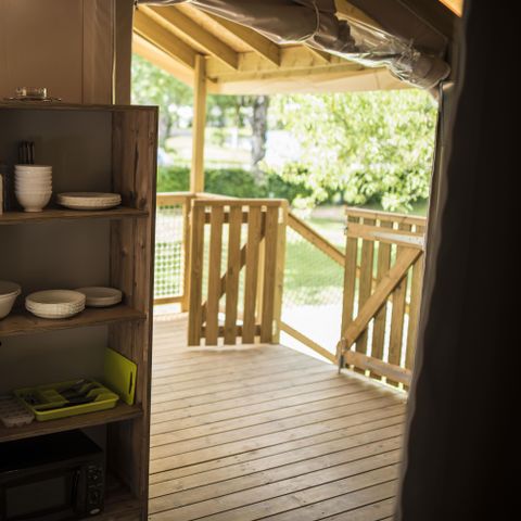 Tente en toile et en bois 5 personnes - CABANE PILOTIS