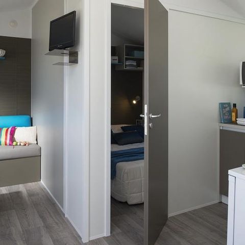 Stacaravan 3 personen - SOLO 1 slaapkamer 20m².