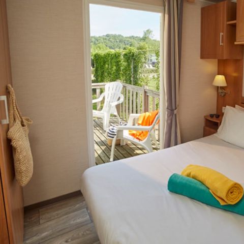 Stacaravan 8 personen - Classic XL | 3 slaapkamers | 6/8 pers. | Overdekt verhoogd terras | Airconditioning.