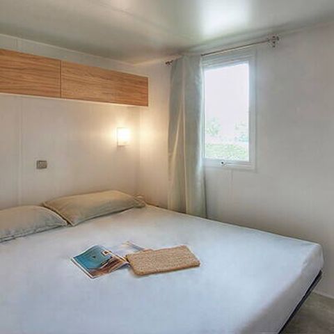 MOBILE HOME 4 people - Mobile-home | Classic | 2 Bedrooms | 4 Pers | Raised terrace | 2 bathrooms | Air conditioning | TV