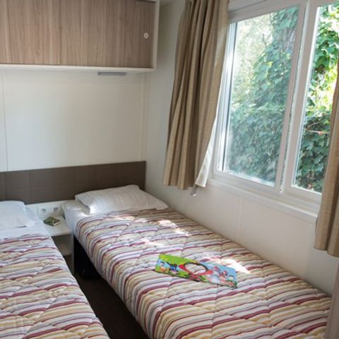 Stacaravan 6 personen - Comfort | 3 slaapkamers | 6 pers | Verhoogd terras | 2 badkamers | Airconditioning