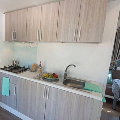 Stacaravan 4 personen - Mobile-home | Comfort | 2 slaapkamers | 4 pers. | Verhoogd terras | 2 badkamers | Airconditioning.