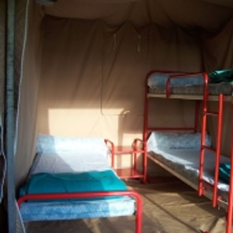 Canvas bungalow 5 persons - Without sanitary facilities