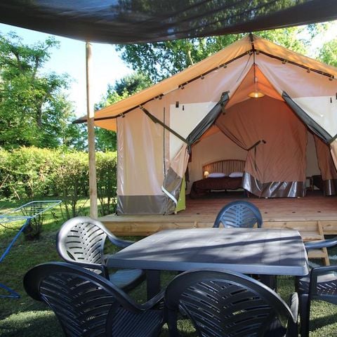 TENTE TOILE ET BOIS 5 personnes - VICTORIA SANS SANITAIRES