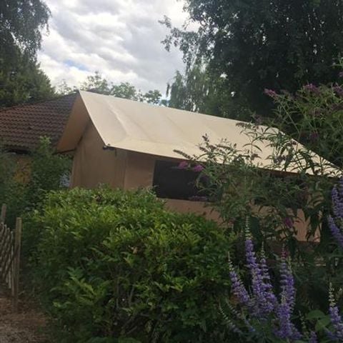 Canvas and wooden tent 5 persons - VICTORIA WITHOUT SANITARY FACILITIES