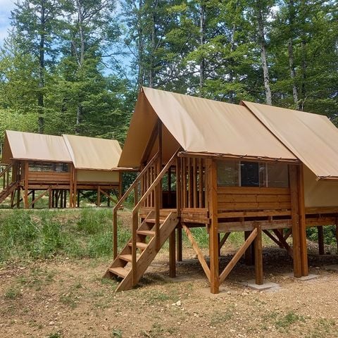 TIENDA DE CAMPAÑA 2 personas - CABANE PERCHEE 2 PERS +possibilité tente sup (cabane sur pilotis) - sin instalaciones sanitarias