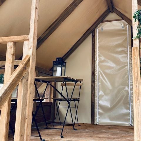 Zelt 2 personen - CABANE PERCHEE 2 PERS +Möglichkeit zusätzliches Zelt (Pfahlhütte) - ohne Sanitäranlagen