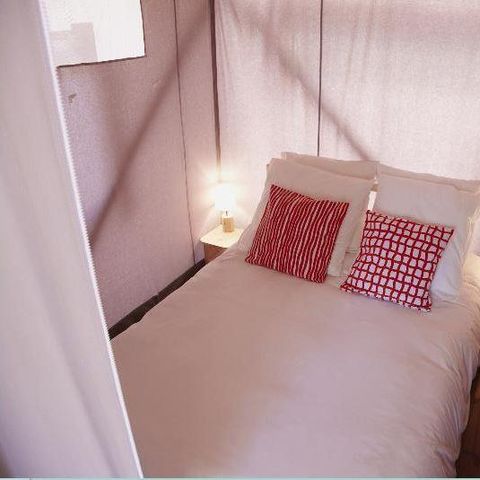 Tienda de lona y madera 4 personas - Cabane Lodge Bois sur pilotis Standard 34m² - 2 habitaciones - Incluyendo terraza cubierta de 11m² - TV