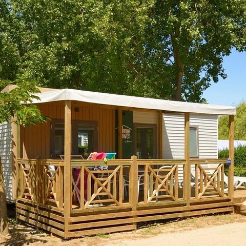 Mobilheim 4 personen - Homeflower Premium 29m² (2 Schlafzimmer) + KLIMA + halbüberdachte Terrasse + TV + Bettwäsche + Handtücher 4 Pers.