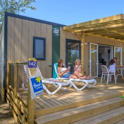 MOBILHOME 6 personnes - Homeflower Premium 35m² (3 chambres) + CLIM + terrasse semi-couverte + TV + draps + serviettes 6 pers.