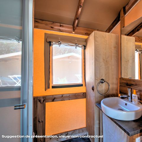 SAFARITENT 5 personen - 35m² Cotton Toilé cabine (2 kamers) + TV + Halfoverdekt terras
