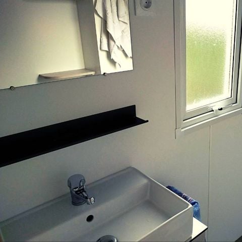MOBILHOME 4 personnes - 2 chambres / jusqu'à 40m2 / sans équipements : MH 37 - 56 - 160 - 171 - 178 - 208