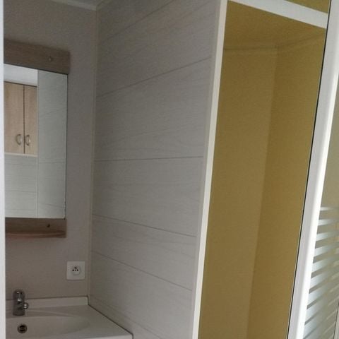 Mobilheim 6 personen - Mobilheim DUO - 2 Schlafzimmer, 2 Badezimmer, 2 WC, 1 Schlafcouch, Geschirrspüler, 43,5m² inkl. Terrasse 1/6 Pers.