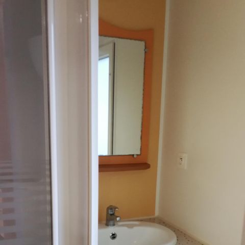 Mobile home 6 persons - Mobilhome PRIVILEGE - 2 bedrooms - 40m² terrace included 1/6 pers