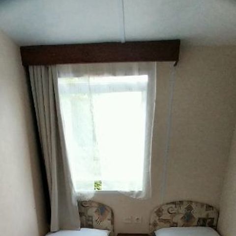 Mobilheim 4 Personen - Nathalie und Didier, Untervermietung 2 Zimmer, überdachte Terrasse + TV
