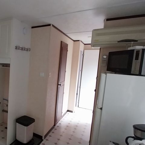 BUNGALOW 4 personnes - Nathalie et Didier, sous-location 2 chambres, terrasse couverte + TV