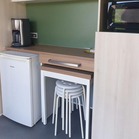 AUßERGEWÖHNLICHE UNTERKUNFT 4 Personen - Coco Sweet 17m² Seeblick - 2 Zimmer + halbüberdachte Terrasse (ohne Sanitäranlagen)