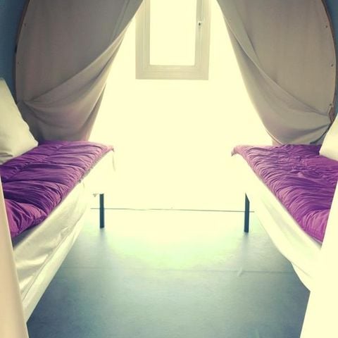 HÉBERGEMENT INSOLITE 4 personnes - Coco Sweet 17m²  Vue Lac - 2 chambres + terrasse semi-couverte (sans sanitaire)